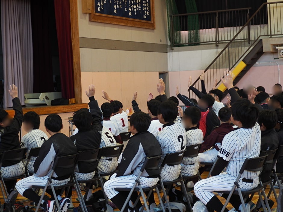 岐阜市立精華中学校|特別講演風景2