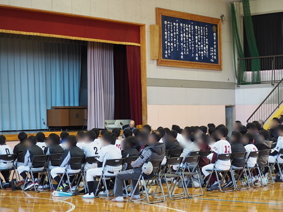 岐阜市立精華中学校|特別講演風景4